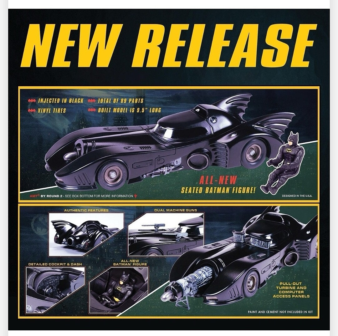 AMT Batman 1989 Batmobile with Seated Batman Figure 1:25 Scale Model Kit