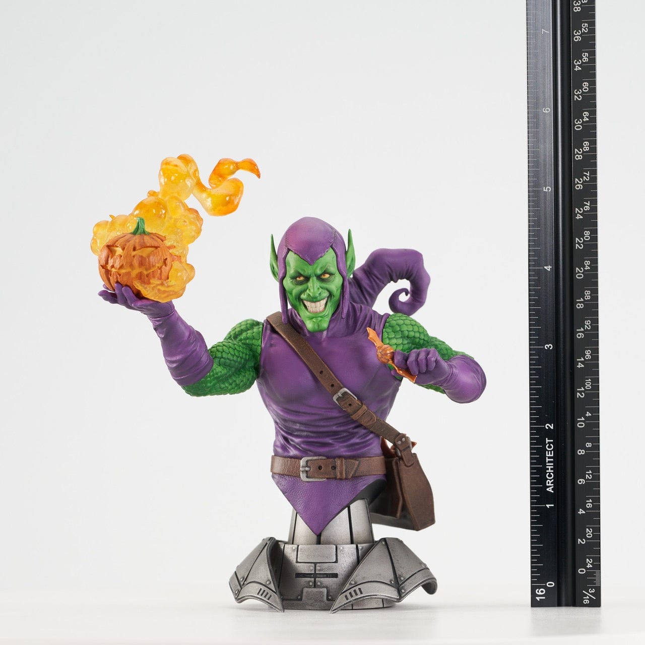Diamond Select Toys Marvel Comics Green Goblin 1:7 Scale Resin Mini-Bust