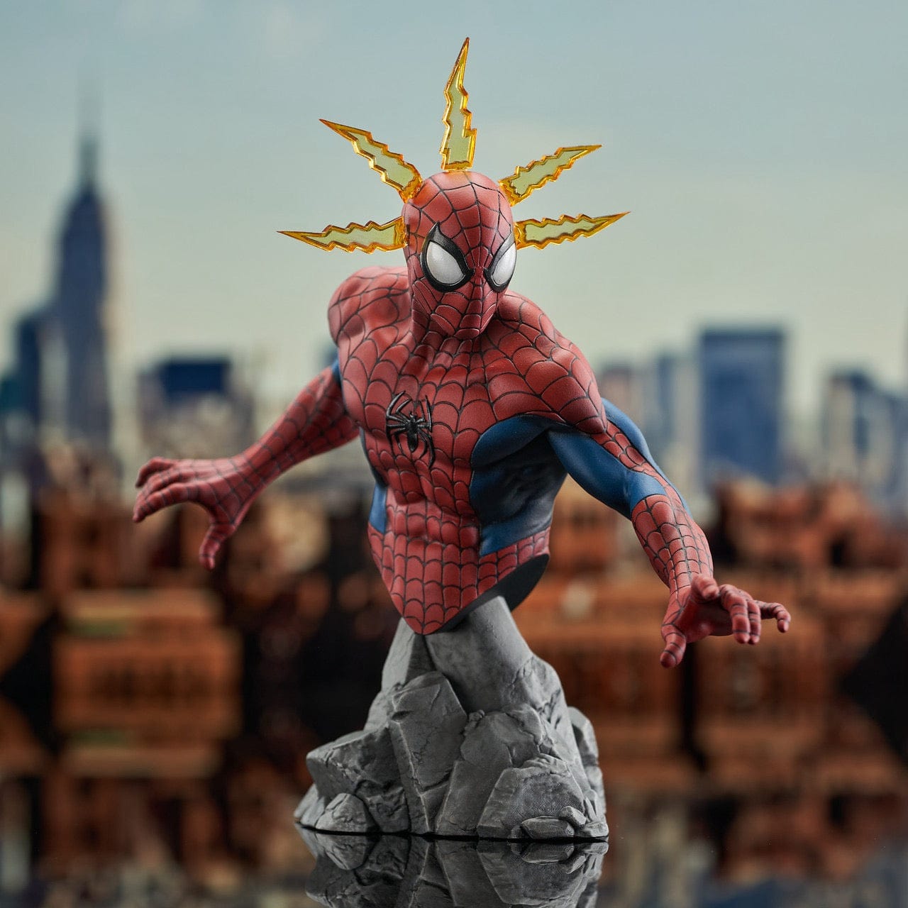 Diamond Select Toys Marvel Comics Spider-Man 1:7 Scale Resin Mini-Bust