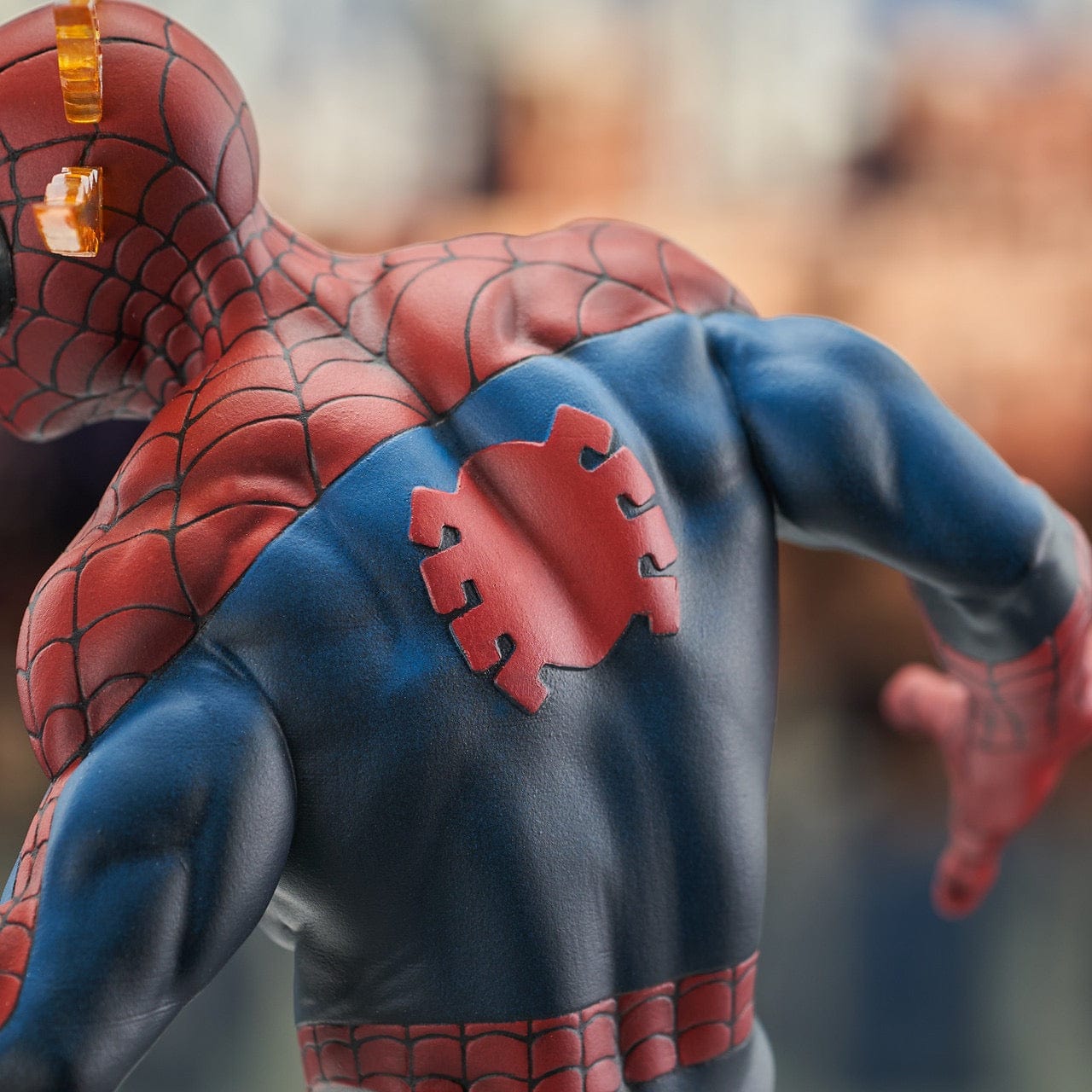 Diamond Select Toys Marvel Comics Spider-Man 1:7 Scale Resin Mini-Bust