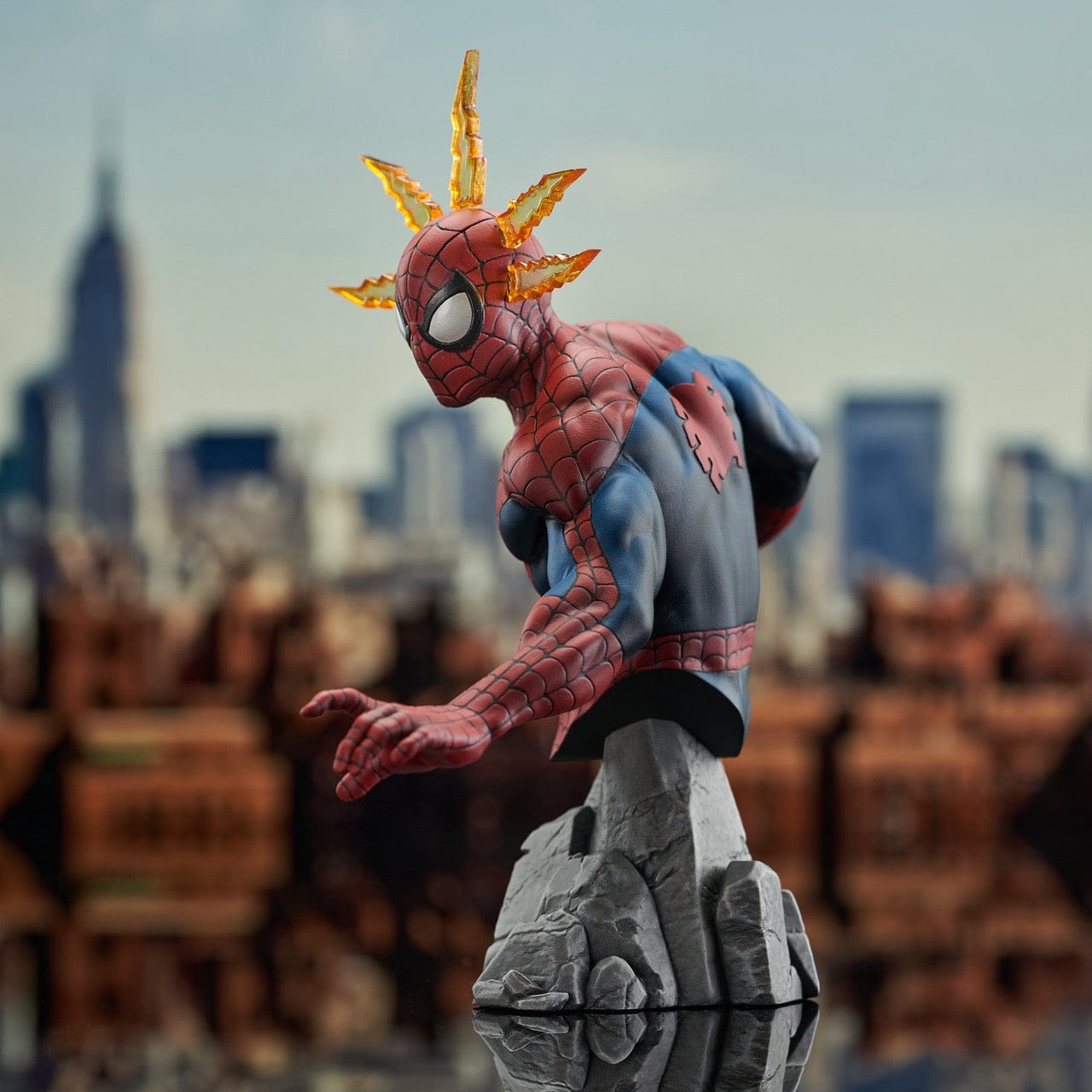 Diamond Select Toys Marvel Comics Spider-Man 1:7 Scale Resin Mini-Bust