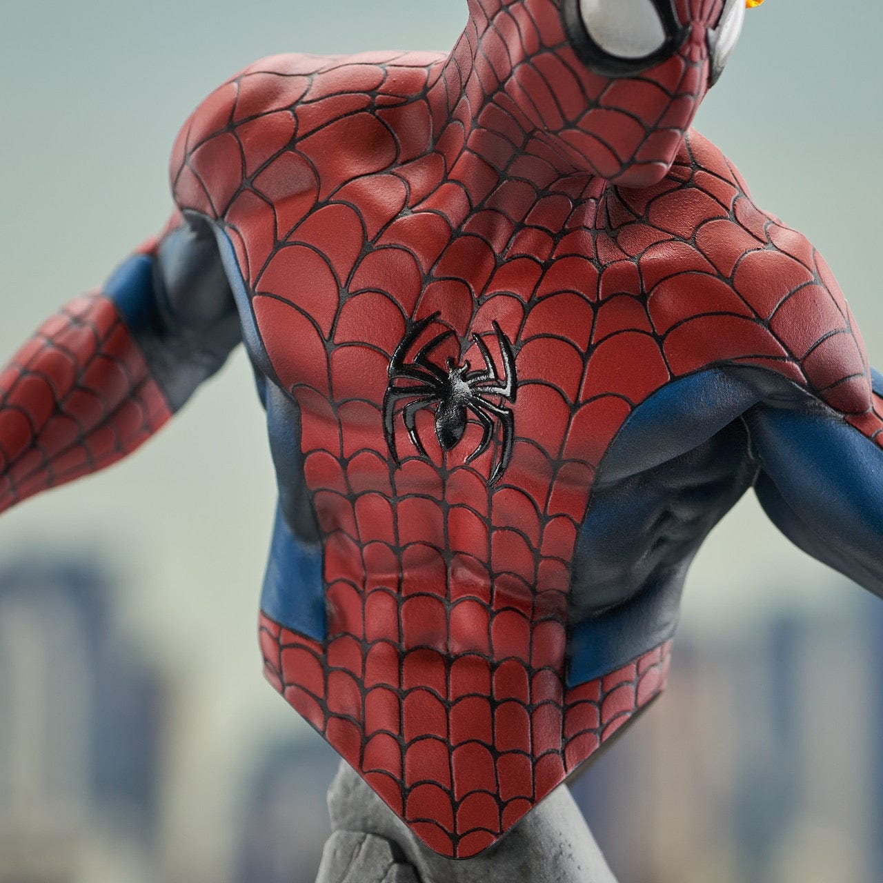 Diamond Select Toys Marvel Comics Spider-Man 1:7 Scale Resin Mini-Bust