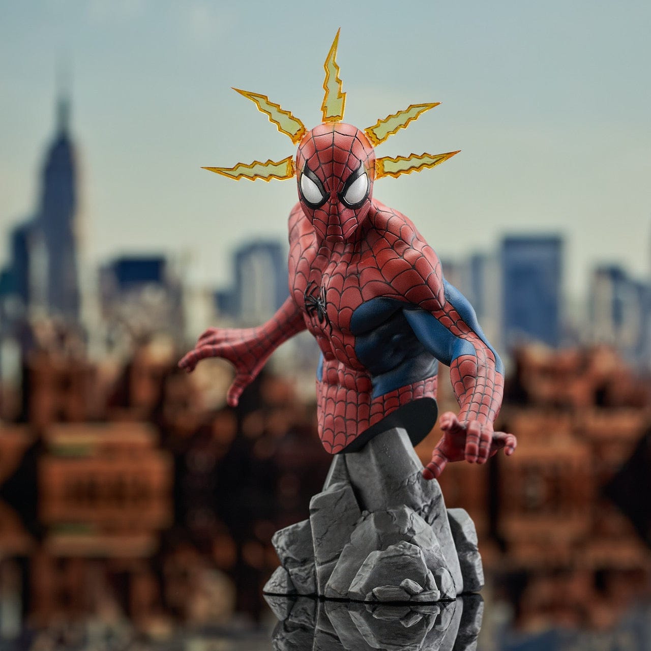 Diamond Select Toys Marvel Comics Spider-Man 1:7 Scale Resin Mini-Bust