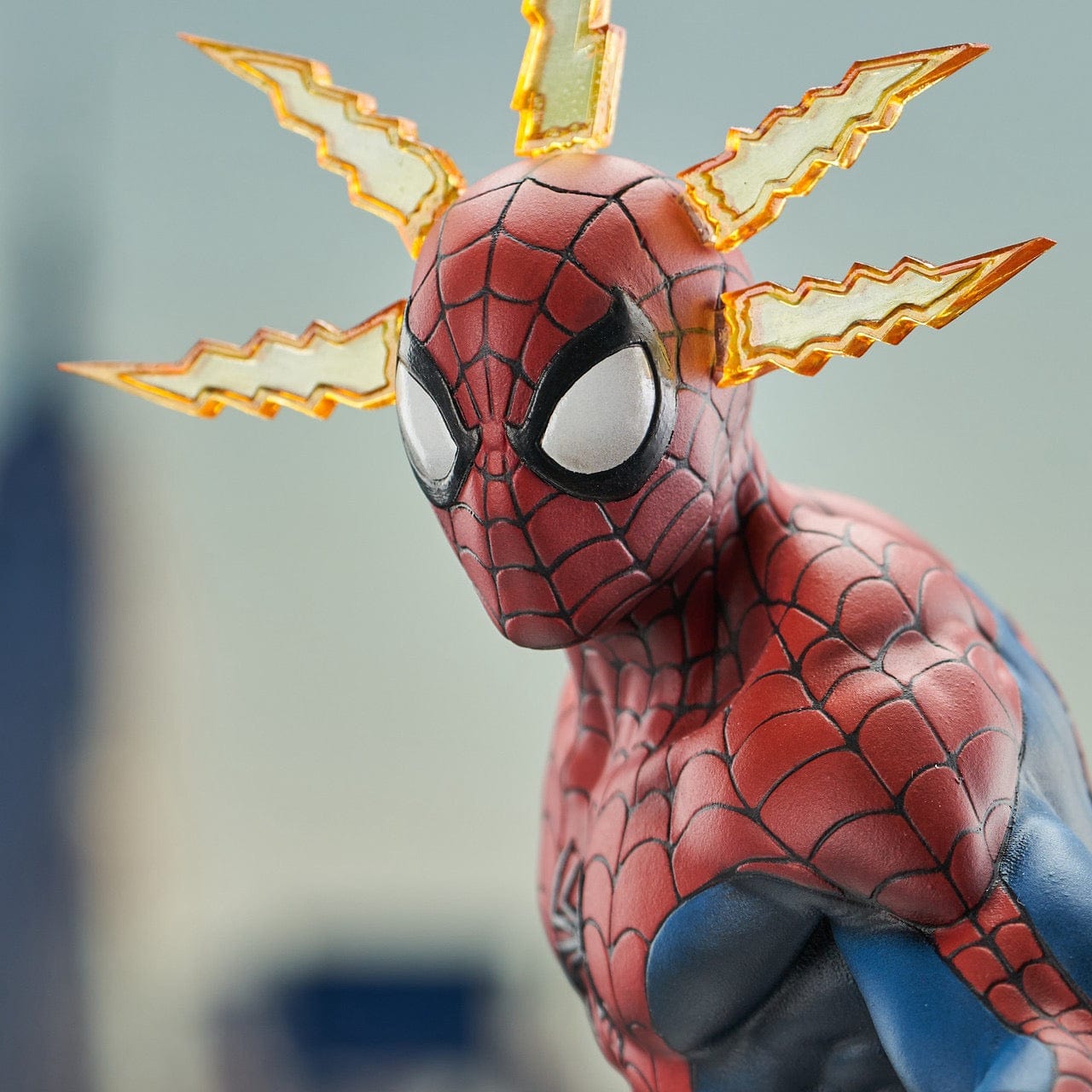 Diamond Select Toys Marvel Comics Spider-Man 1:7 Scale Resin Mini-Bust