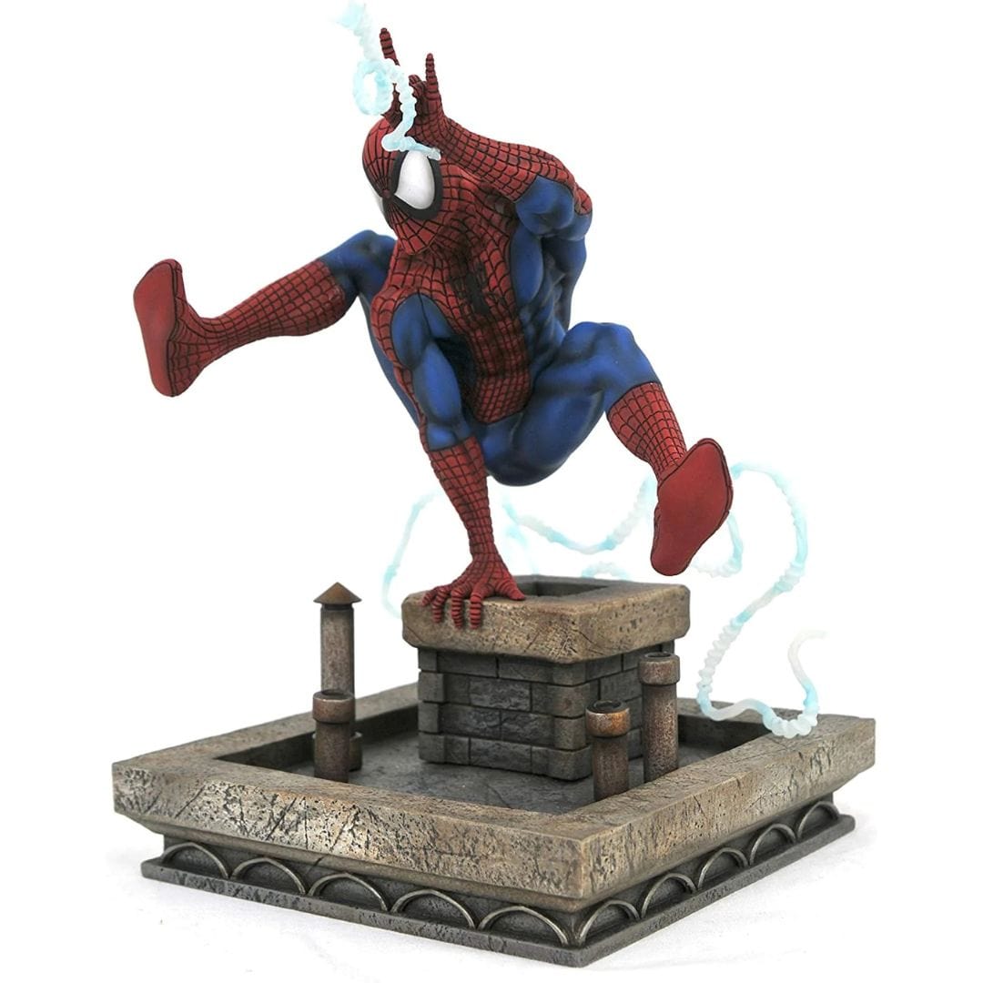 Diamond Select Toys Marvel Gallery Spider-Man ('90s Version) Statue Diorama