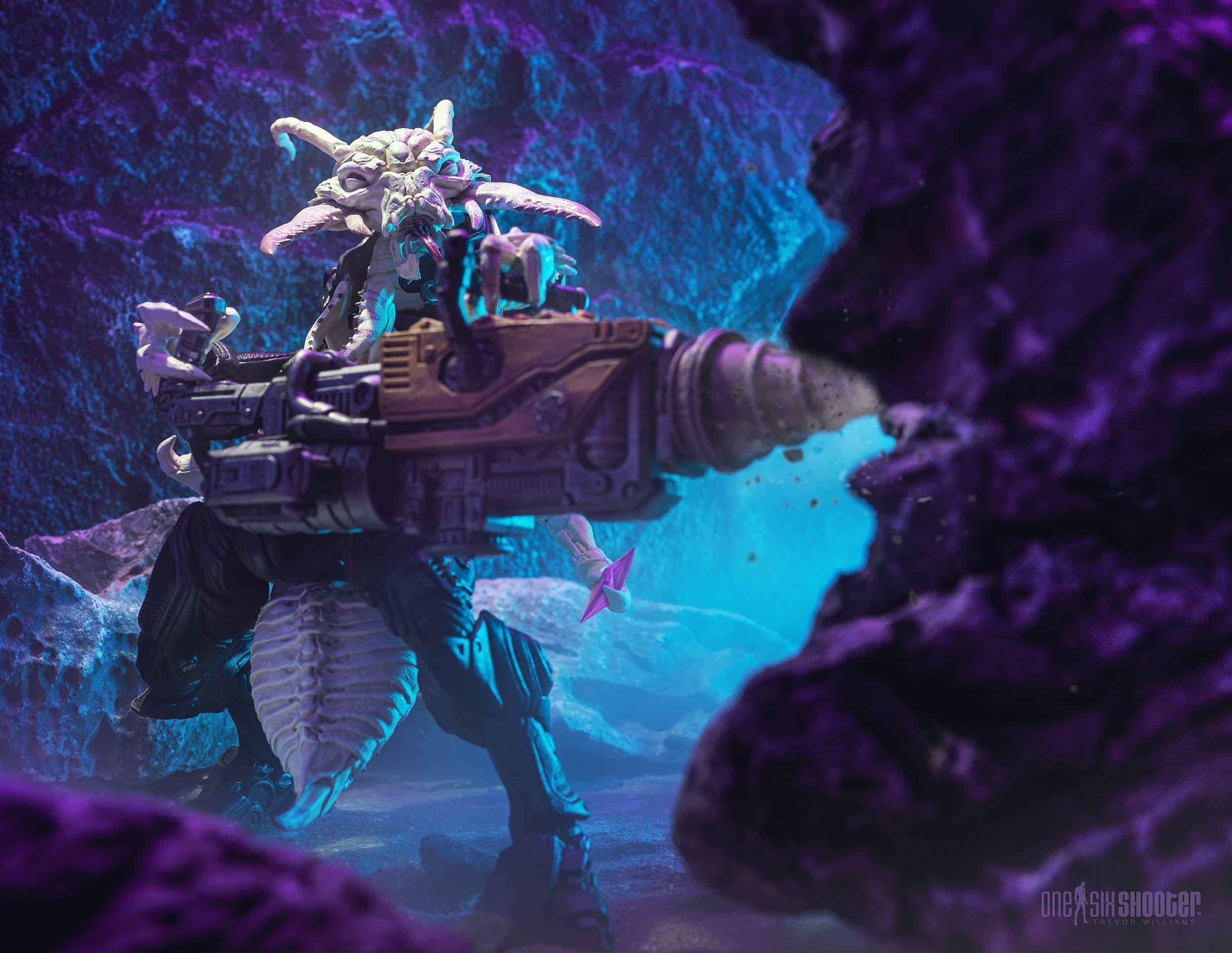Four Horsemen Studios Cosmic Legions Outpost: Zaxxius Sphexxian Mine Worker Action Figure