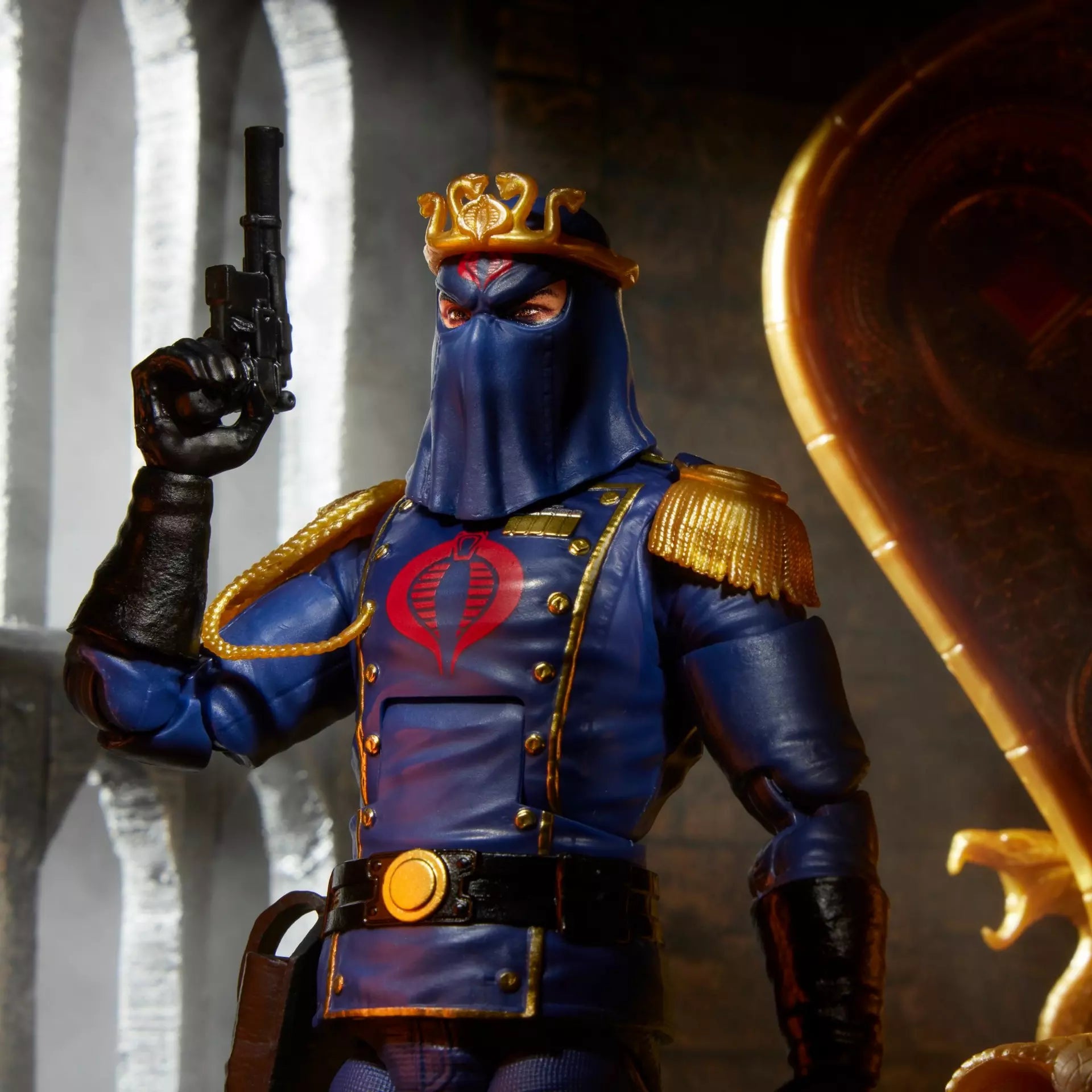 Hasbro G.I. Joe Classified Series #221 Cobra Commander (Dress Uniform and Throne) Action Figure Set