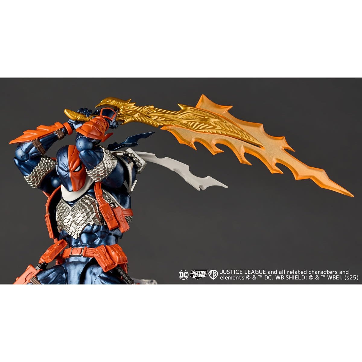Kaiyodo Amazing Yamaguchi Revoltech DC Comics Deathstroke Version 1.5 Action Figure