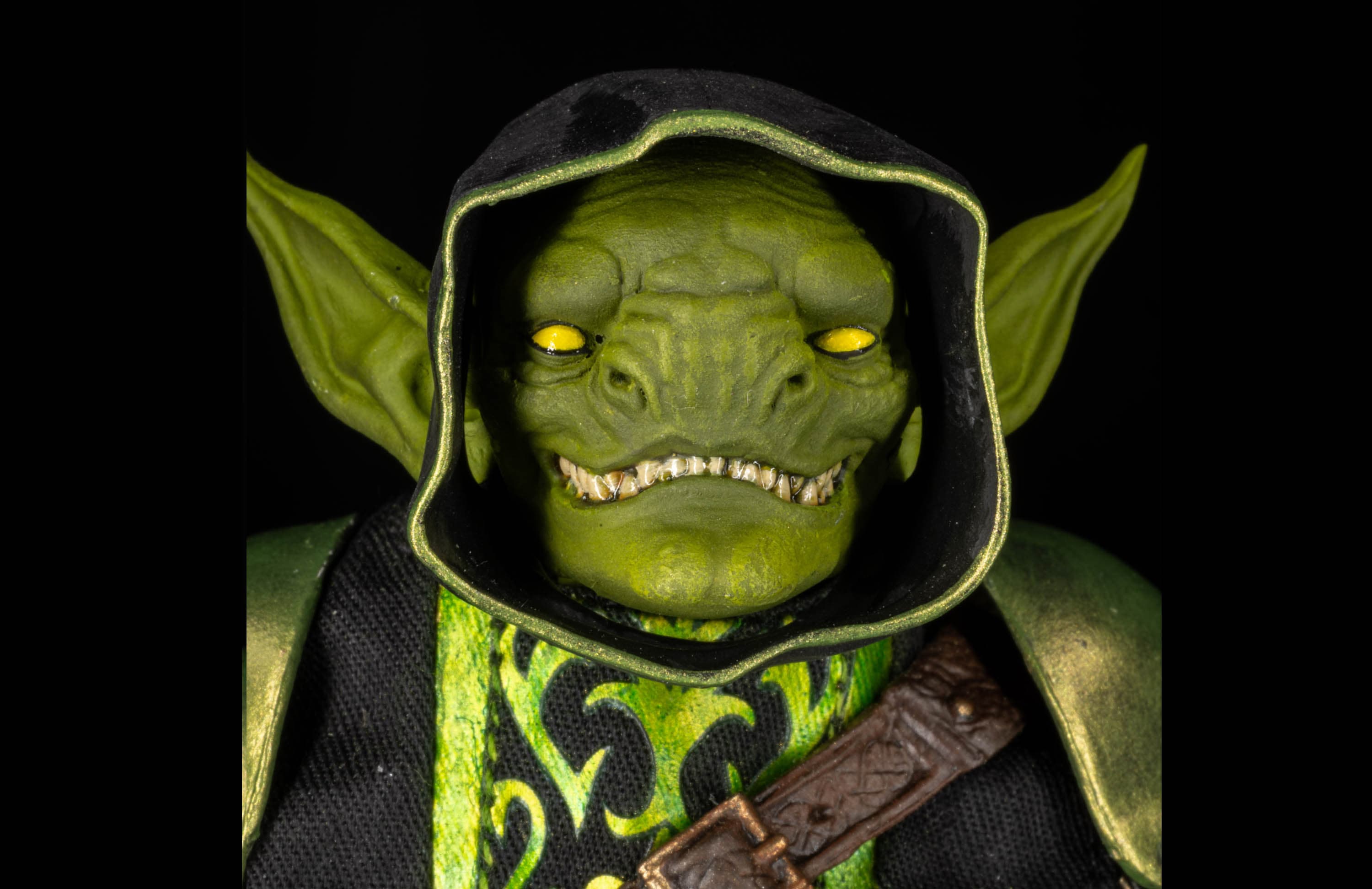 Mythic Legions: The Roleplaying Game Malignant Paladin/Cleric Deluxe Action Figure