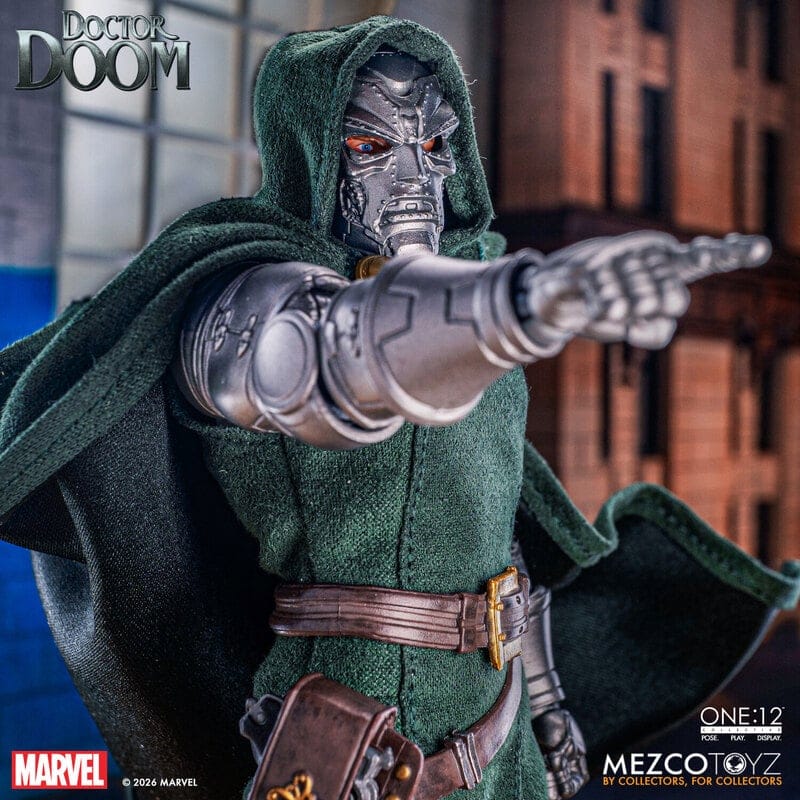 Mezco Toyz One:12 Collective Marvel Doctor Doom Action Figure