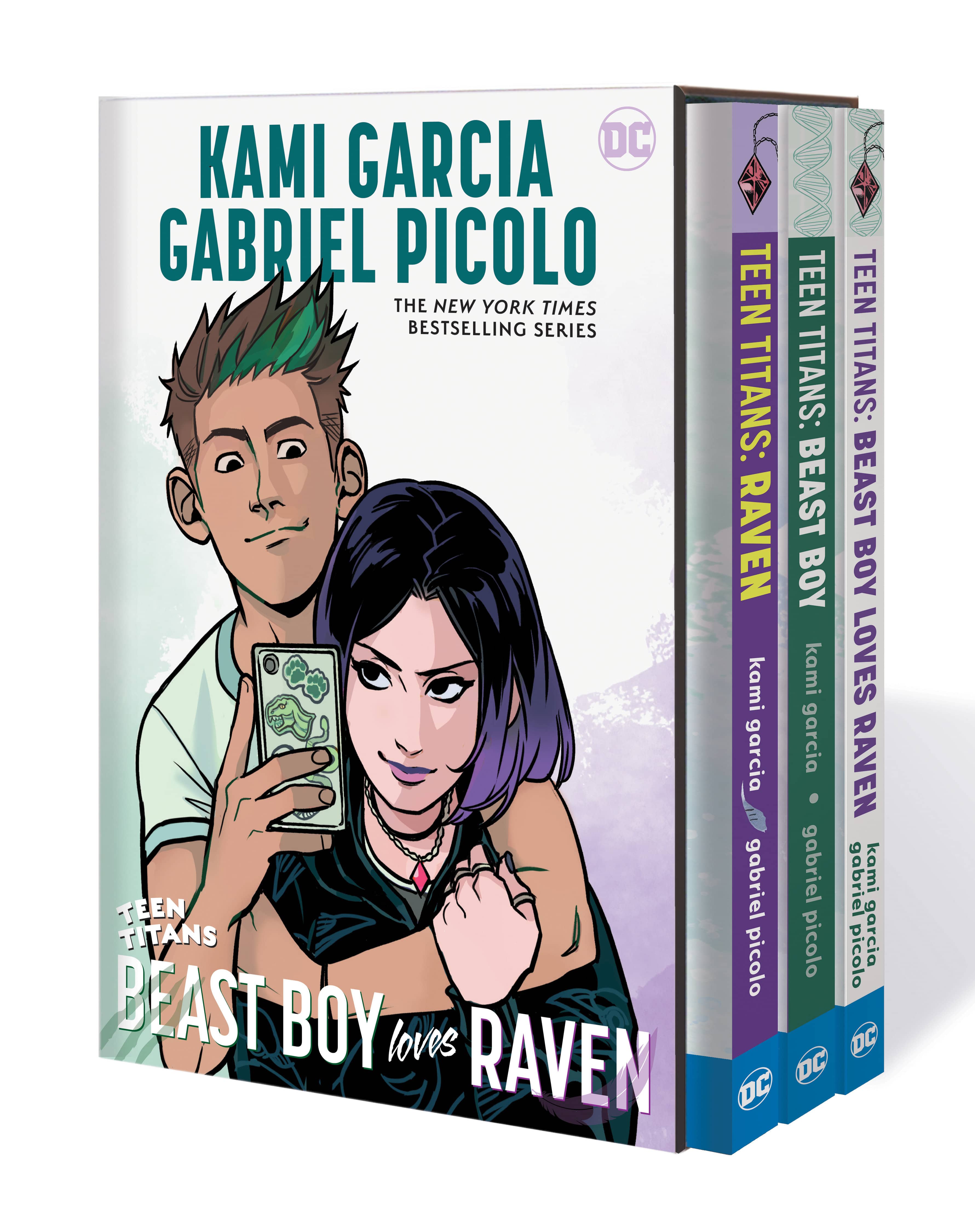 DC Comics, Inc. Teen Titans: Raven, Beast Boy and Beast Boy Loves Raven Box Set