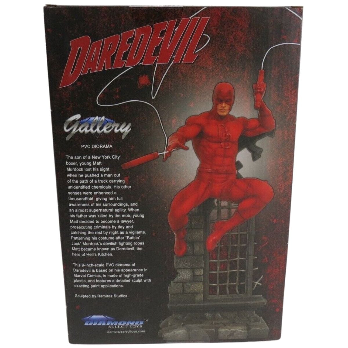 Diamond Select Toys Marvel Gallery Comic Daredevil Statue Diorama