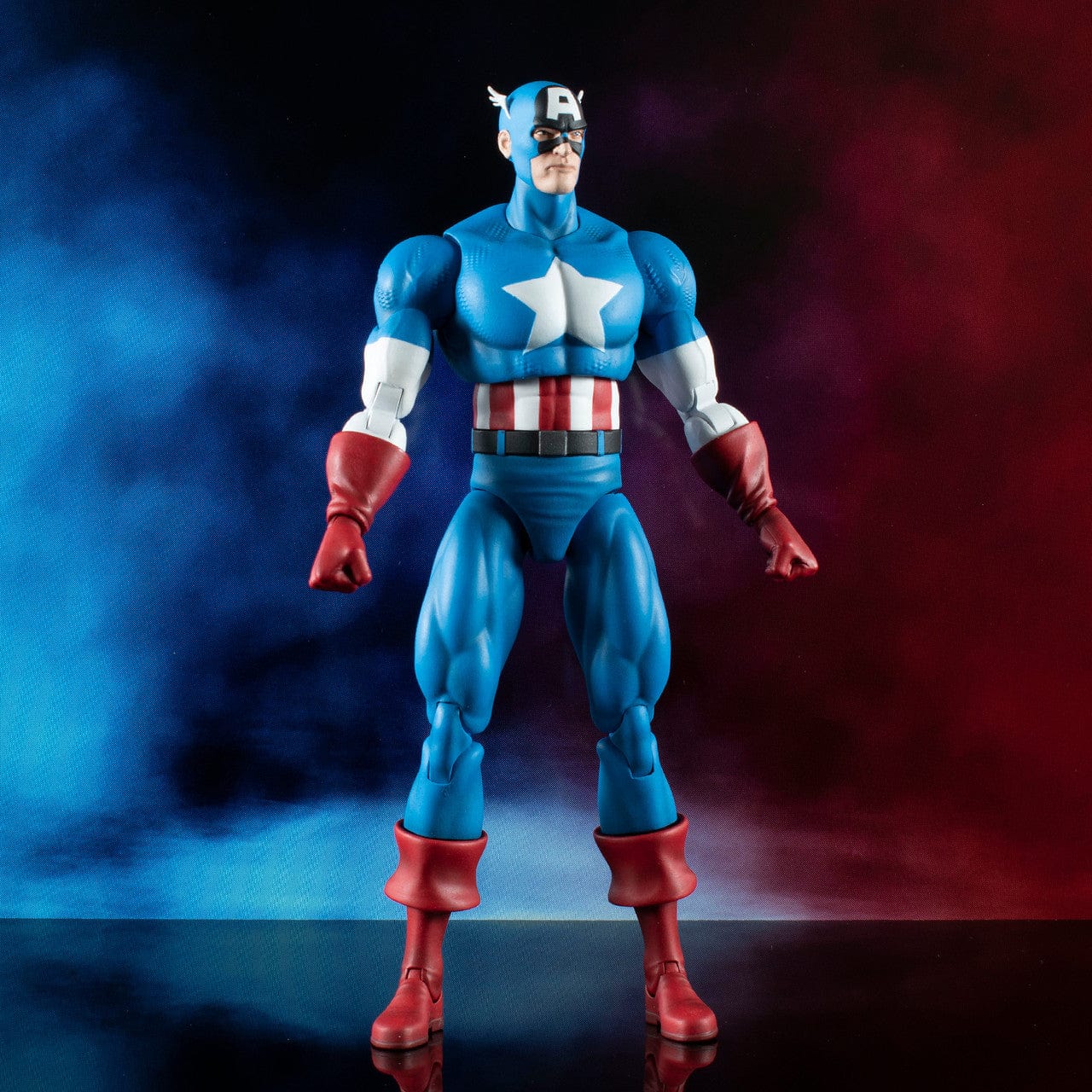 Diamond Select Toys Marvel Select Classic Captain America Action Figure