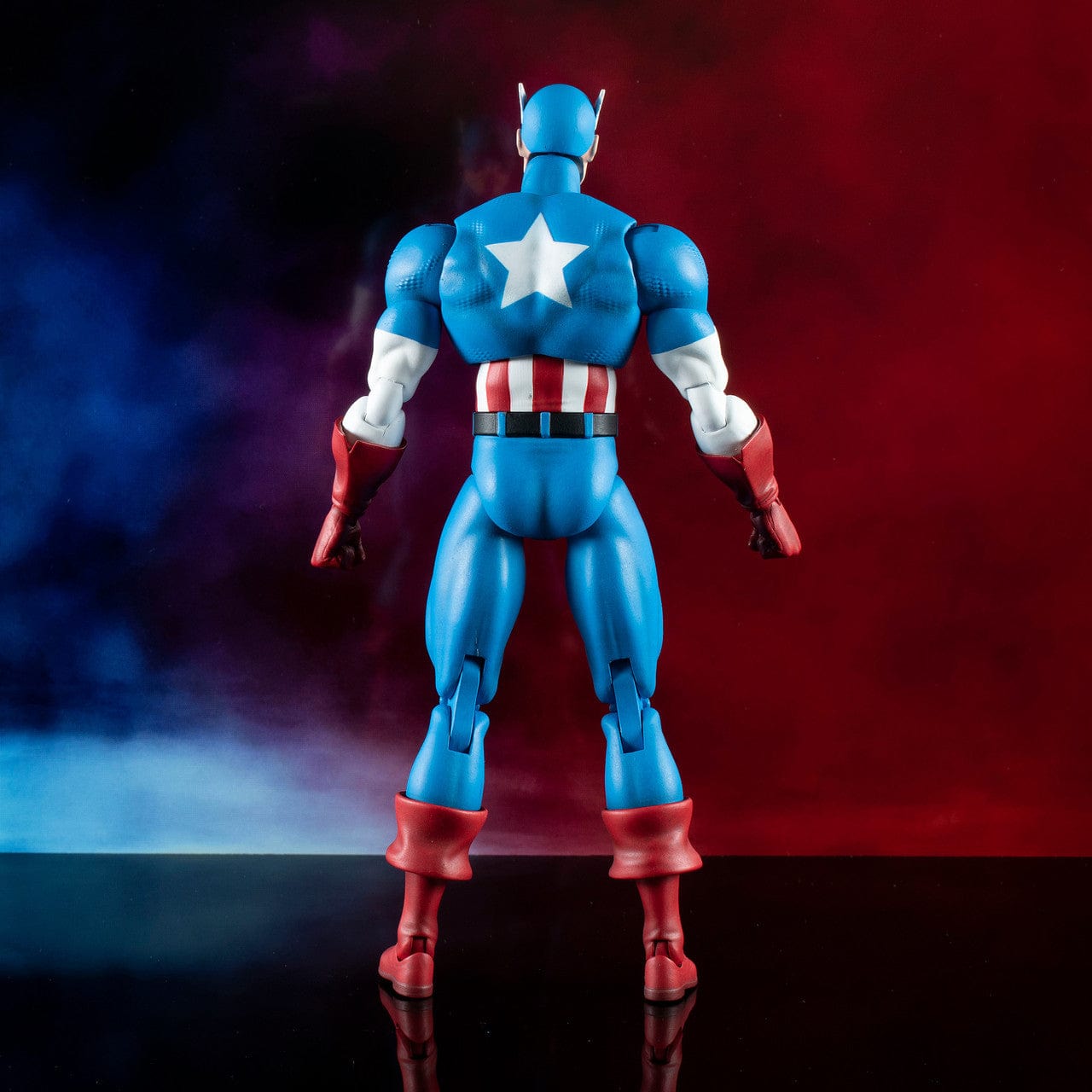 Diamond Select Toys Marvel Select Classic Captain America Action Figure