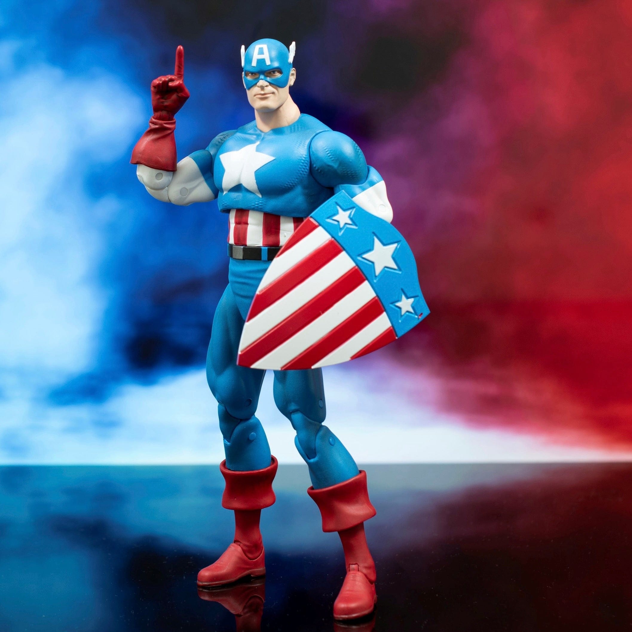 Diamond Select Toys Marvel Select Classic Captain America Action Figure