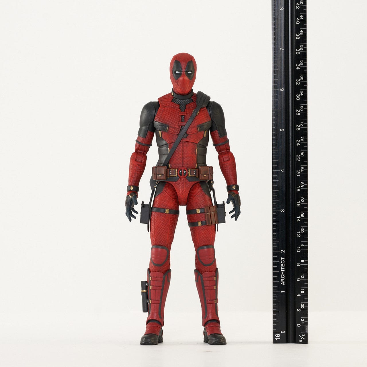 Diamond Select Toys Marvel Select Deadpool & Wolverine Deadpool Action Figure