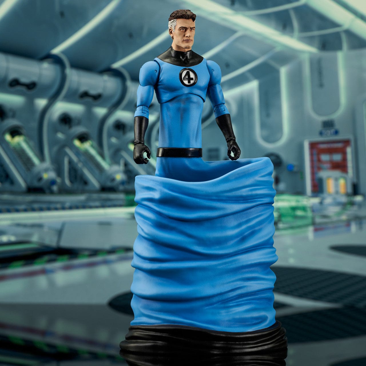 Diamond Select Toys Marvel Select Mr. Fantastic Action Figure