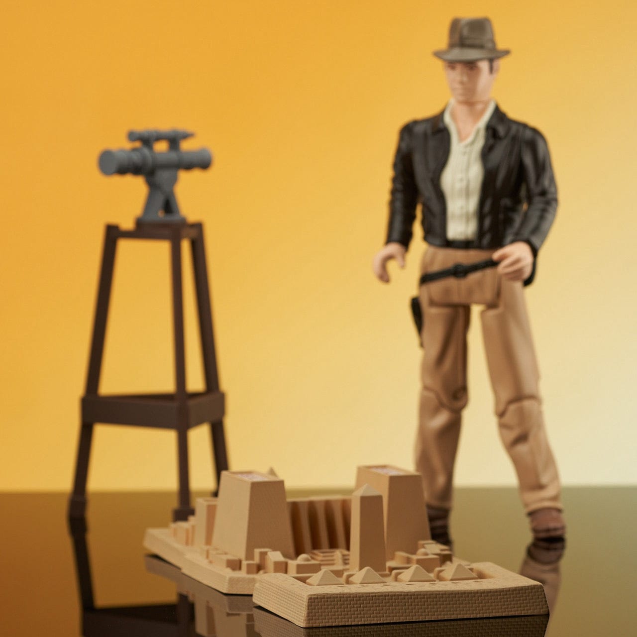 Diamond Select Toys Raiders of the Lost Ark Indiana Jones Jumbo Figure and Map Room Playset SDCC 2023 Exclusive