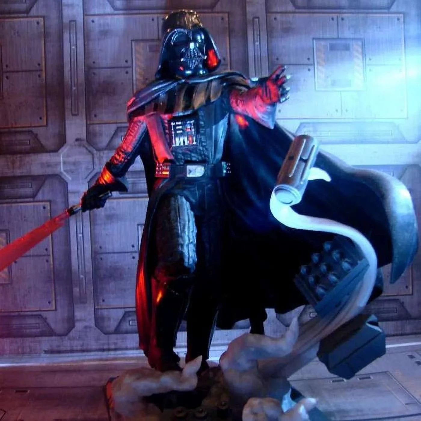 Diamond Select Toys Star Wars Gallery Series Darth Vader PVC Figure Statue