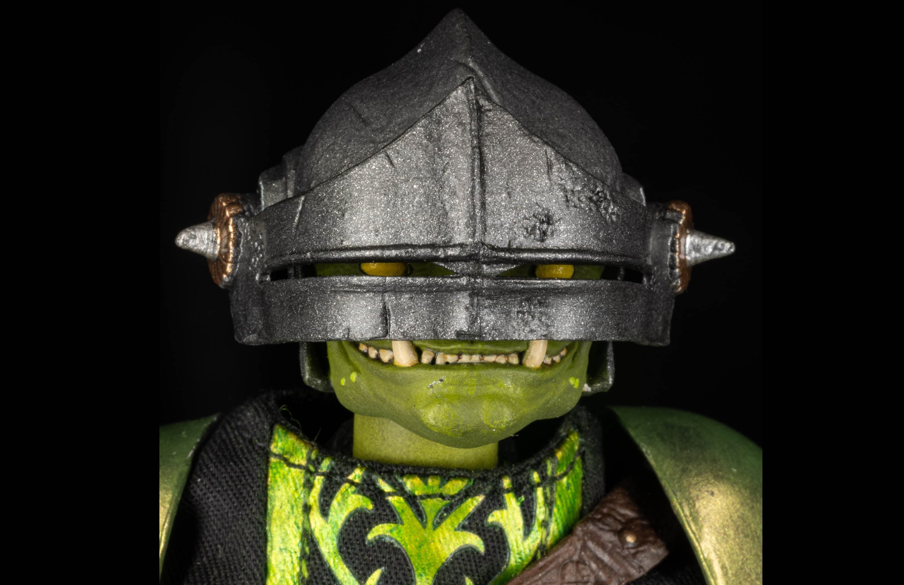 Four Horsemen Studios Mythic Legions: The Roleplaying Game Malignant Paladin/Cleric Deluxe Action Figure