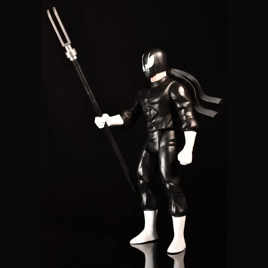 Fresh Monkey Fiction Longbox Heroes Grendel 5-inch Action Figure