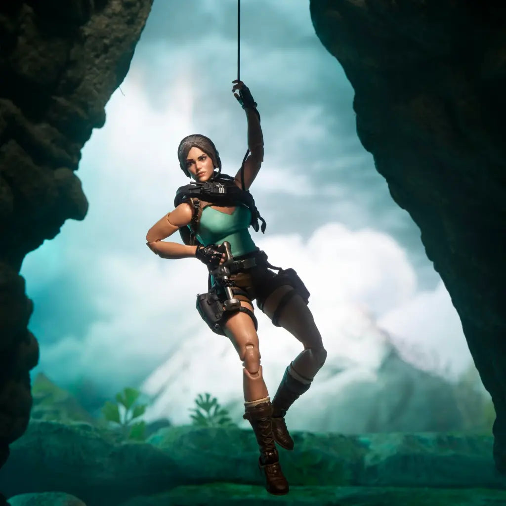 Hasbro G.I. Joe Classified Series Retro Cardback Lara Croft Tomb Raider Action Figure