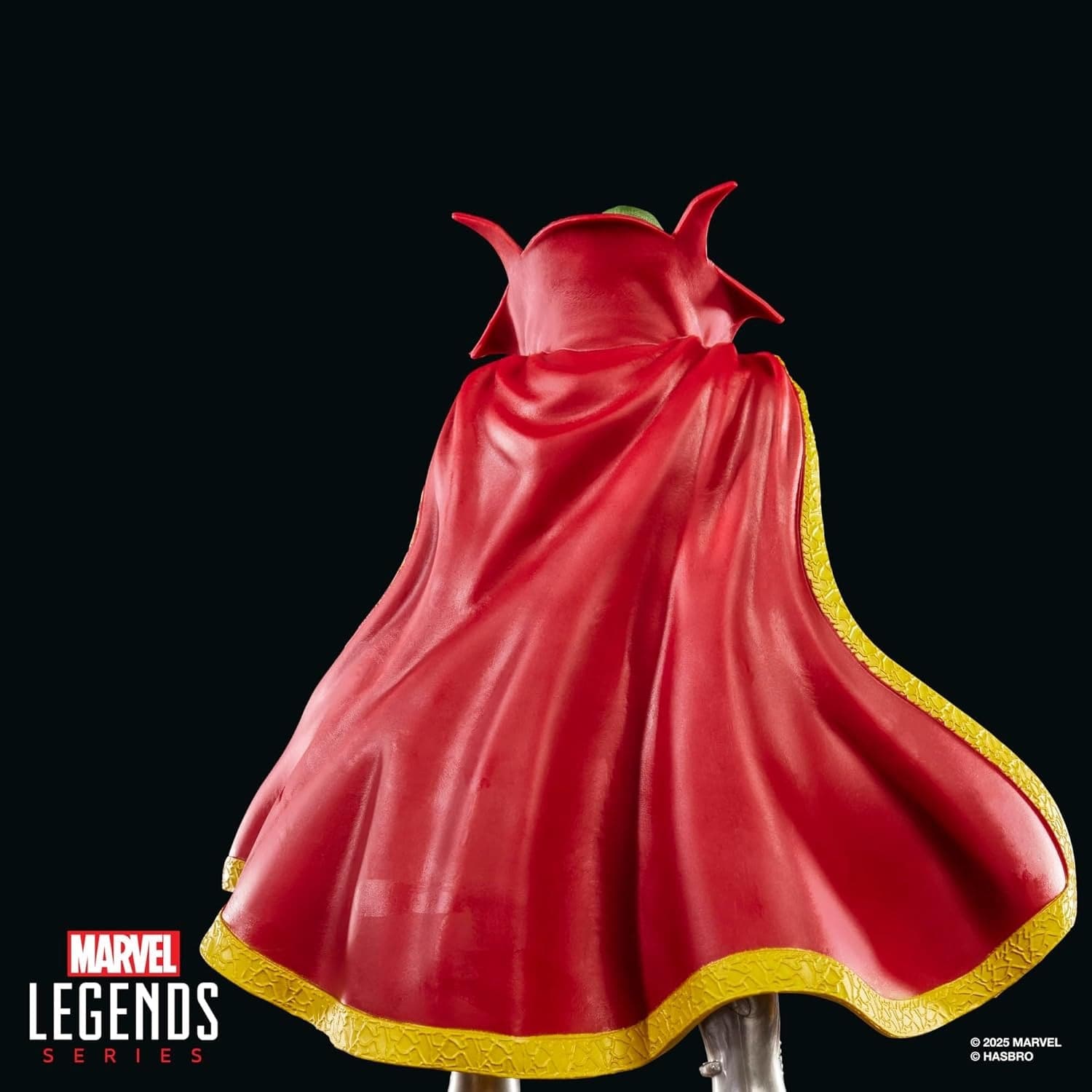 Hasbro Marvel Legends Series Fantastic Four Emperor Doom Action Figure