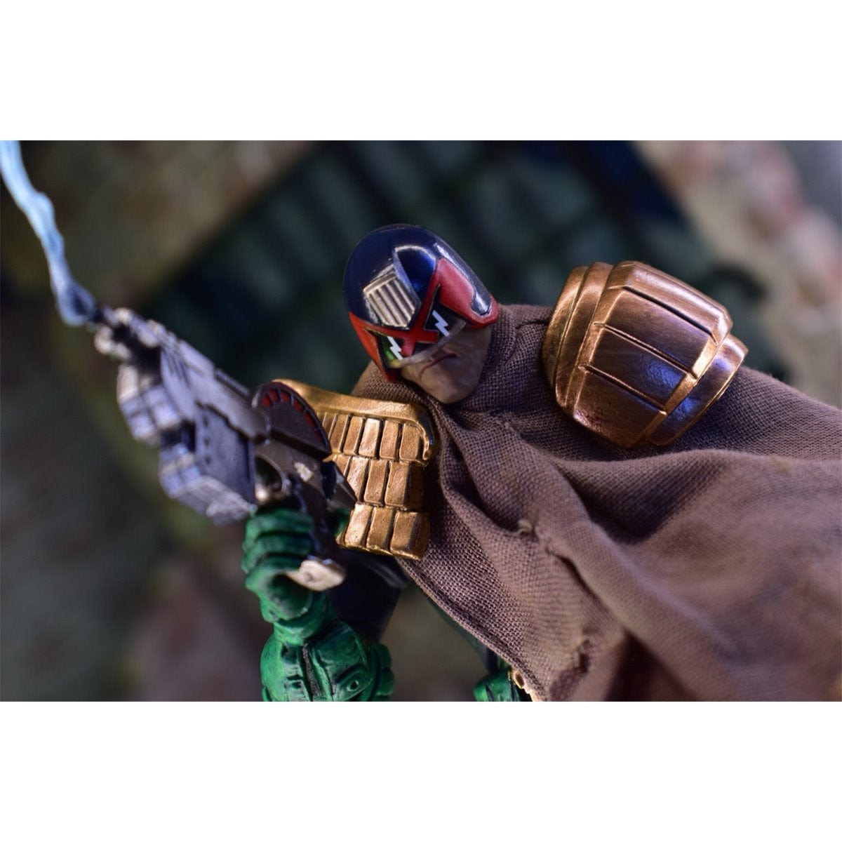 Hiya Toys 2000 AD Exquisite Super Series Cursed Earth Judge Dredd 1:12 Action Figure (PX Previews Exclusive)