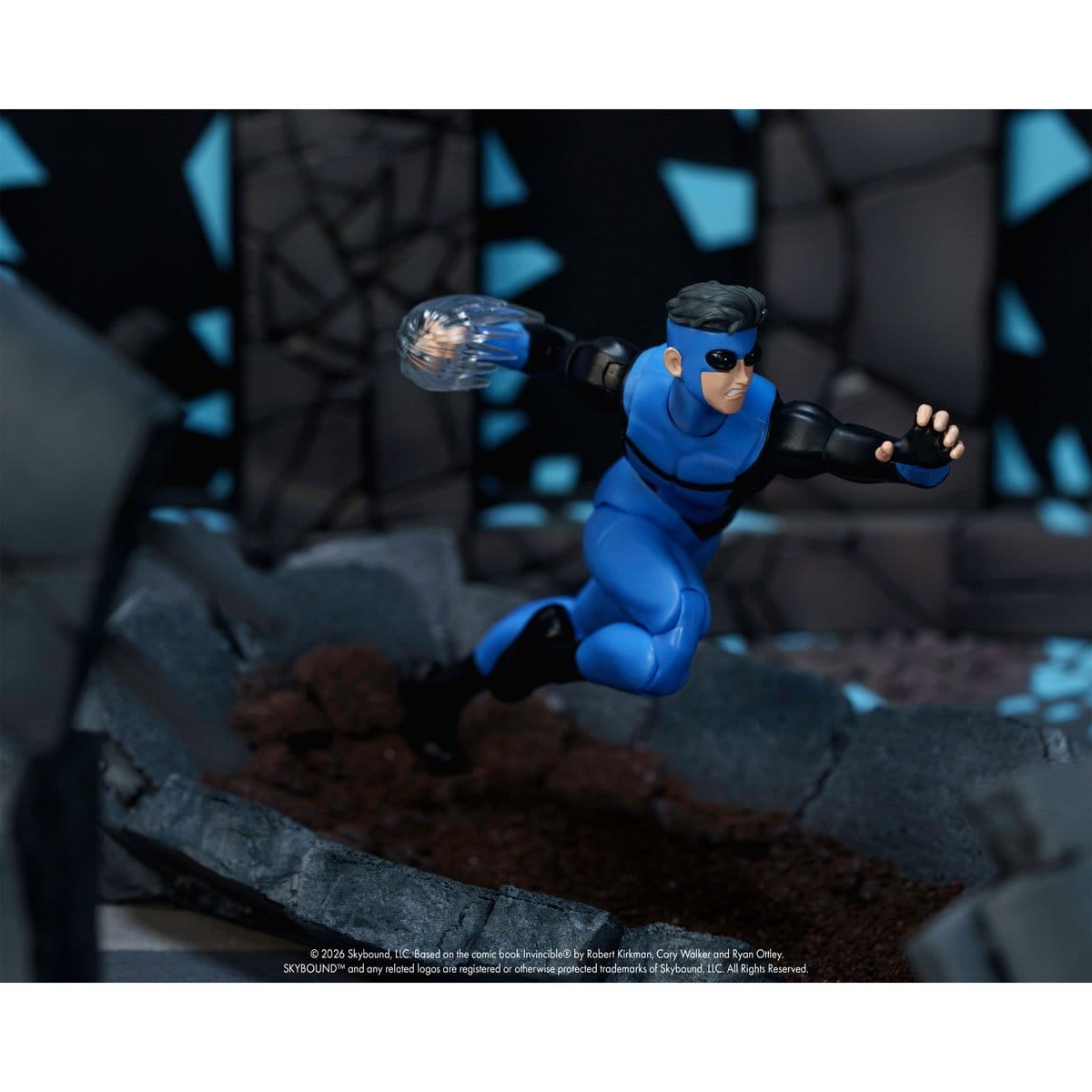 Invincible Wave 1 Invincible 1/12 Scale Action Figure