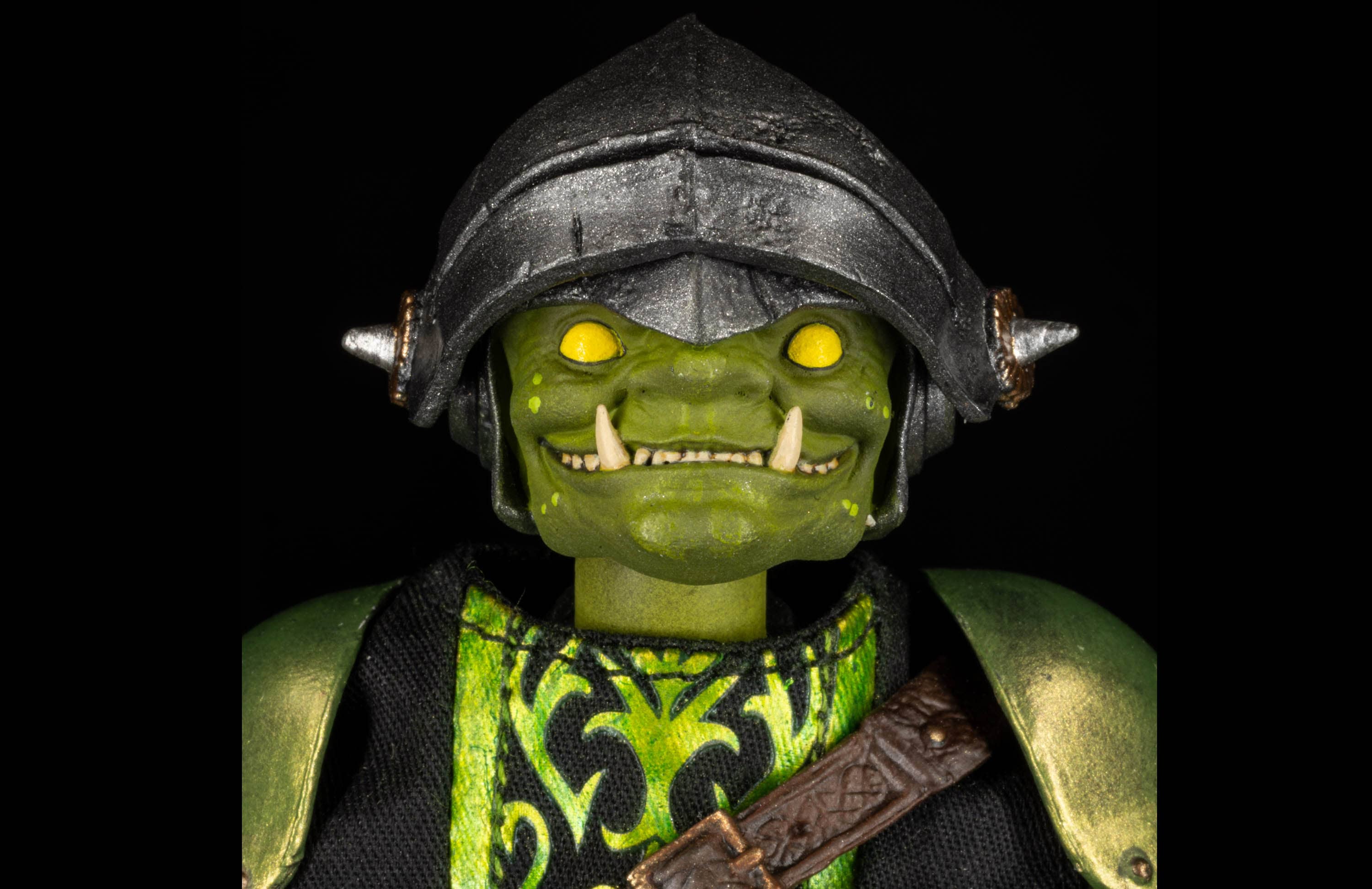 Mythic Legions: The Roleplaying Game Malignant Paladin/Cleric Deluxe Action Figure