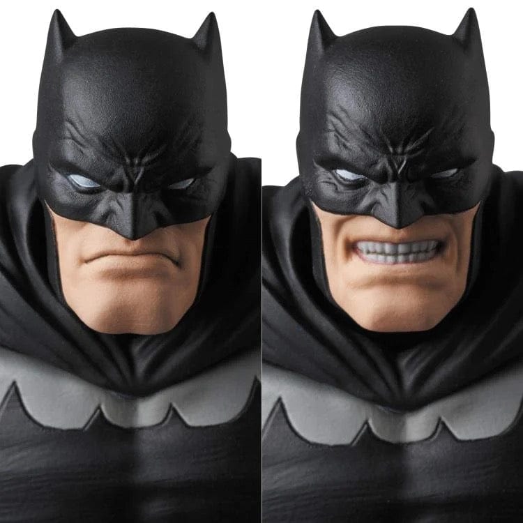 Medicom MAFEX No. 106 top The Dark Knight Returns Batman Black Suit