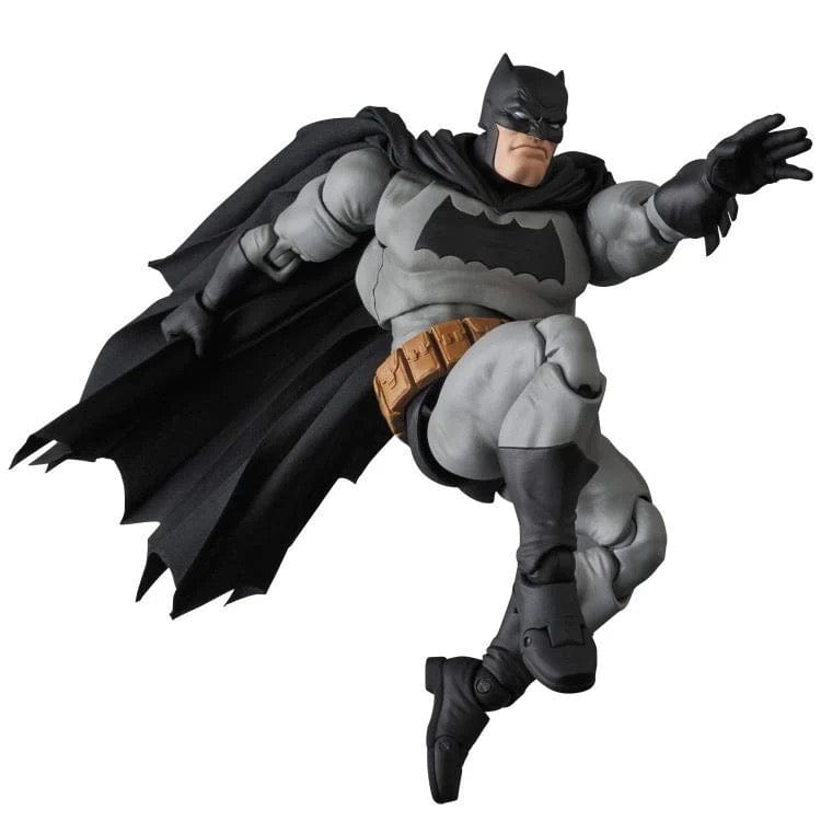 Medicom Toy MAFEX No. 106 Batman: The Dark Knight Returns Batman Action Figure