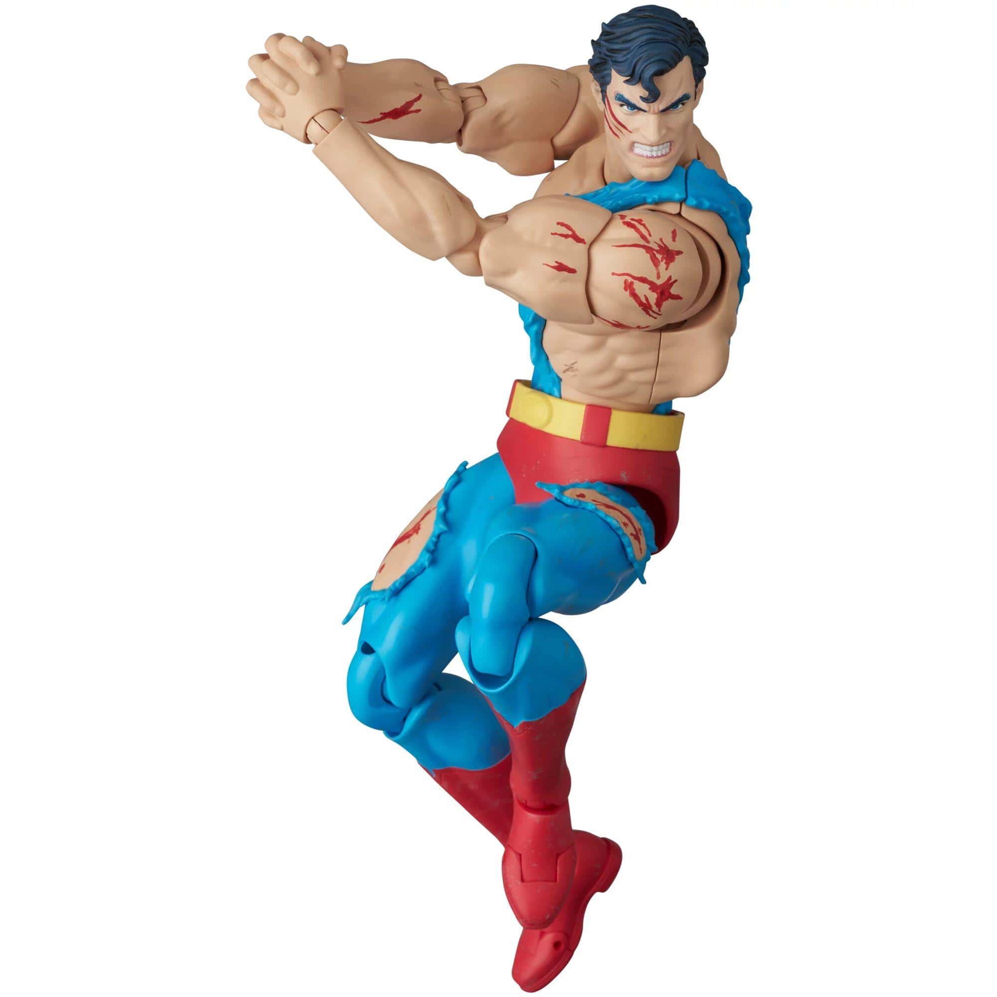 Medicom Toy MAFEX No. 324 The Death of Superman Superman (Battle Damaged Version) Action Figure