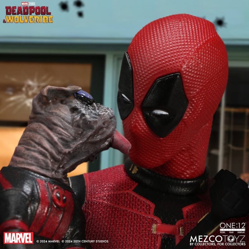 Mezco Toyz One:12 Collective Marvel Deadpool & Wolverine: Deadpool Action Figure