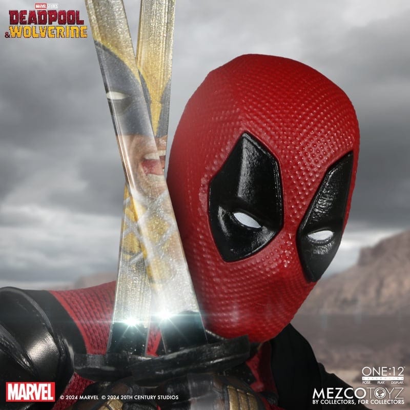 Mezco Toyz One:12 Collective Marvel Deadpool & Wolverine: Deadpool Action Figure