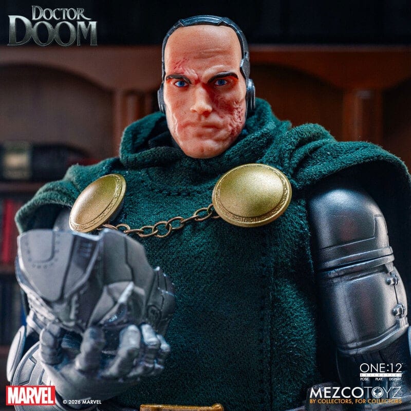 mezco メズコ　ワン12 ドクタードゥーム doctor doom One:12 Collective Doctor Doom | Mezco Toyz