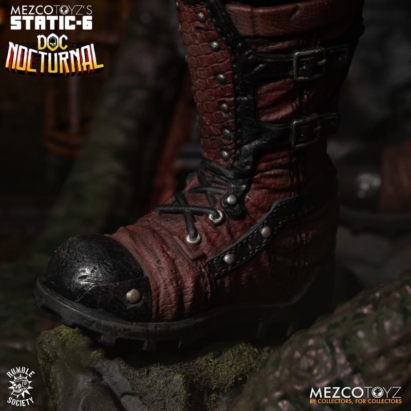 Mezco Toyz Static-6 Rumble Society Doc Nocturnal 1/6 Scale Statue