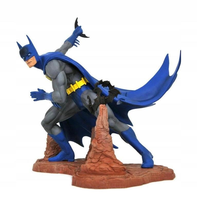 Diamond Select Toys DC Gallery Classic Batman Figure Diorama