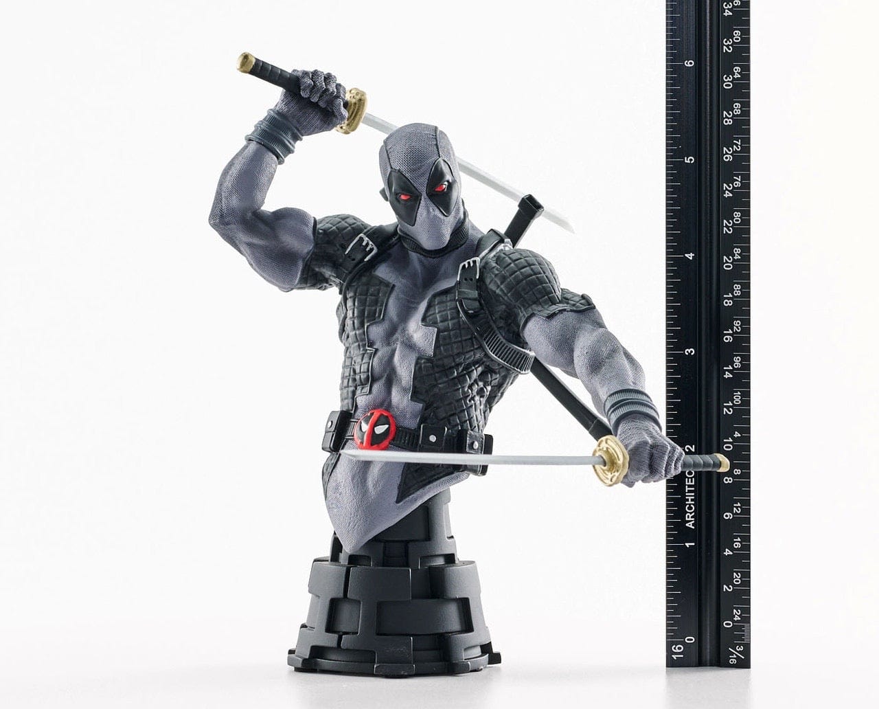 Diamond Select Toys Deadpool X-Force Costume NYCC 2021 Exclusive Mini Bust